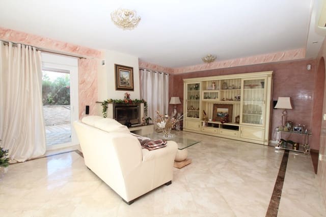 4 soverom Villa til salgs i Carib Playa, Marbella med svømmebasseng garasje - € 1 350 000 (Ref: 8915133)