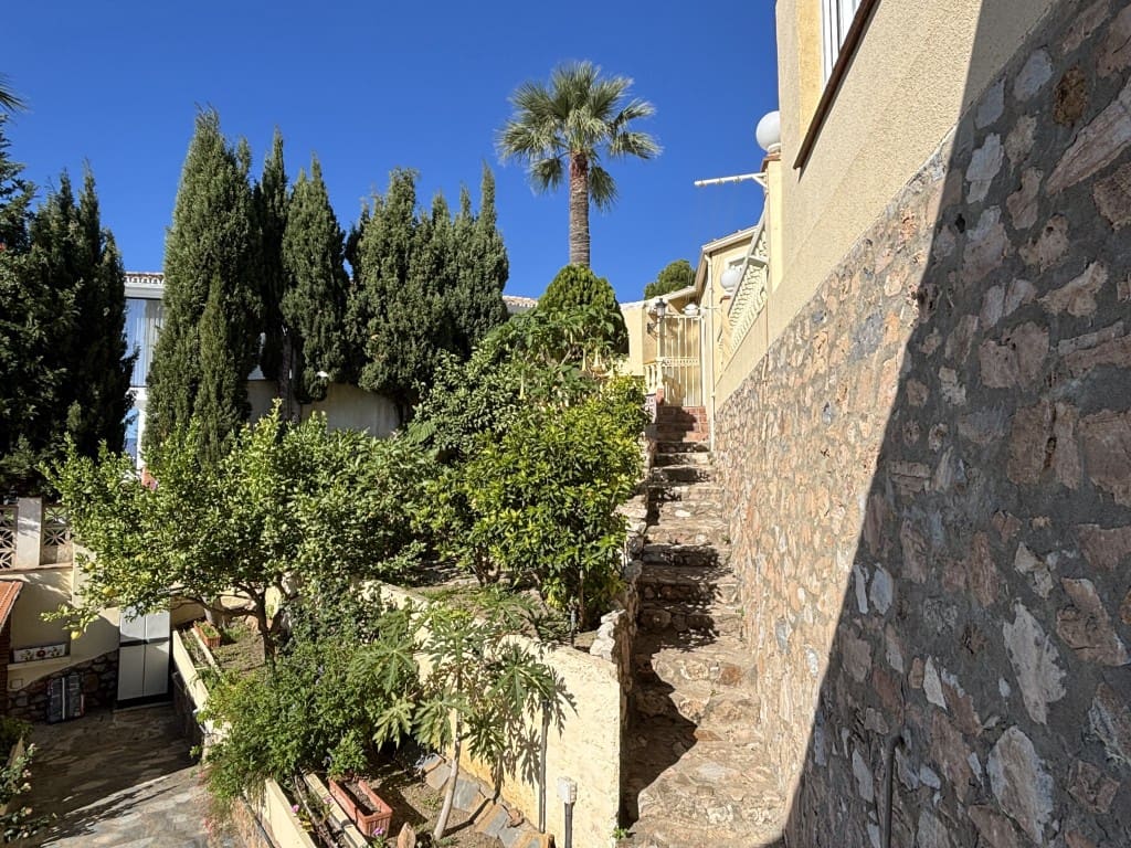 5 soveværelse Villa til salg i La Capellania med swimmingpool - € 1.890.000 (Ref: 8921186)