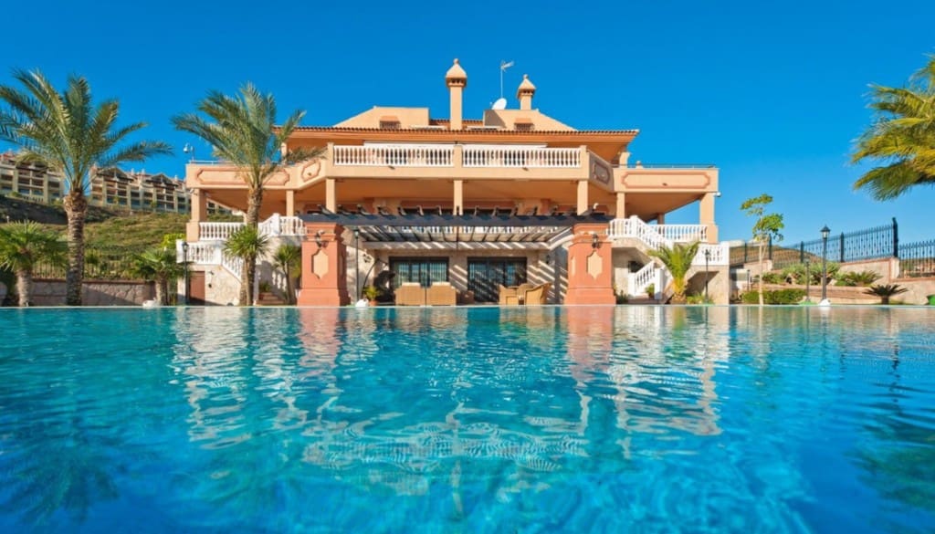 7 soveværelse Villa til salg i La Cala de Mijas med swimmingpool garage - € 5.600.000 (Ref: 9004584)