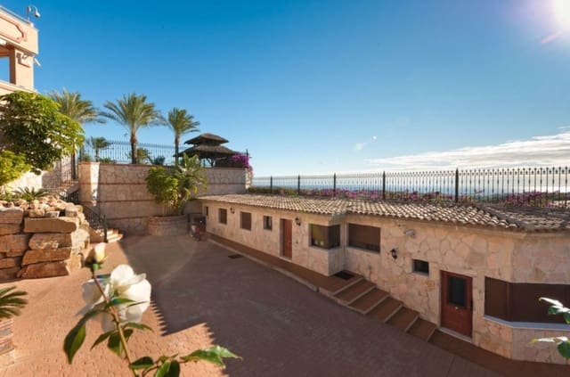 7 soveværelse Villa til salg i La Cala de Mijas, Mijas med swimmingpool garage - € 5.600.000 (Ref: 9004584)