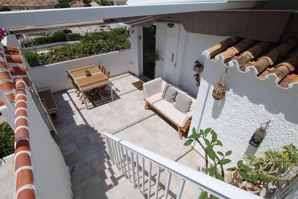 3 soveværelse Bungalow til salg i Mijas Costa med swimmingpool garage - € 439.000 (Ref: 9004599)