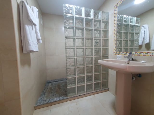 1 bedroom Apartment for sale in Fuengirola - € 279,000 (Ref: 9004604)