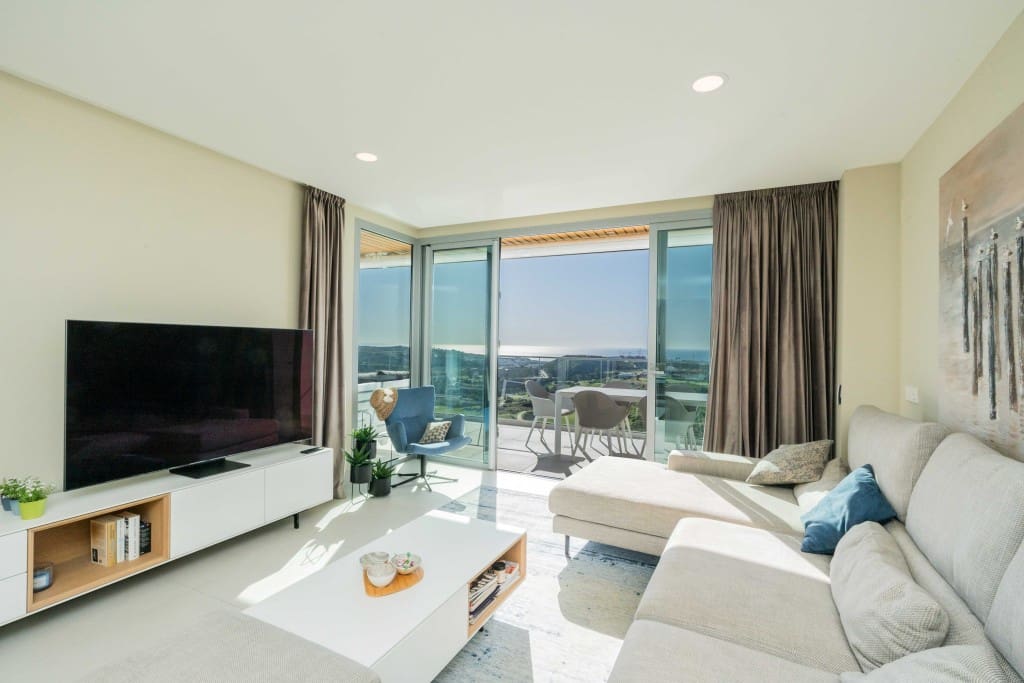 2 Zimmer Apartment zu verkaufen in La Cala de Mijas mit Pool Garage - 749.000 € (Ref: 9004608)