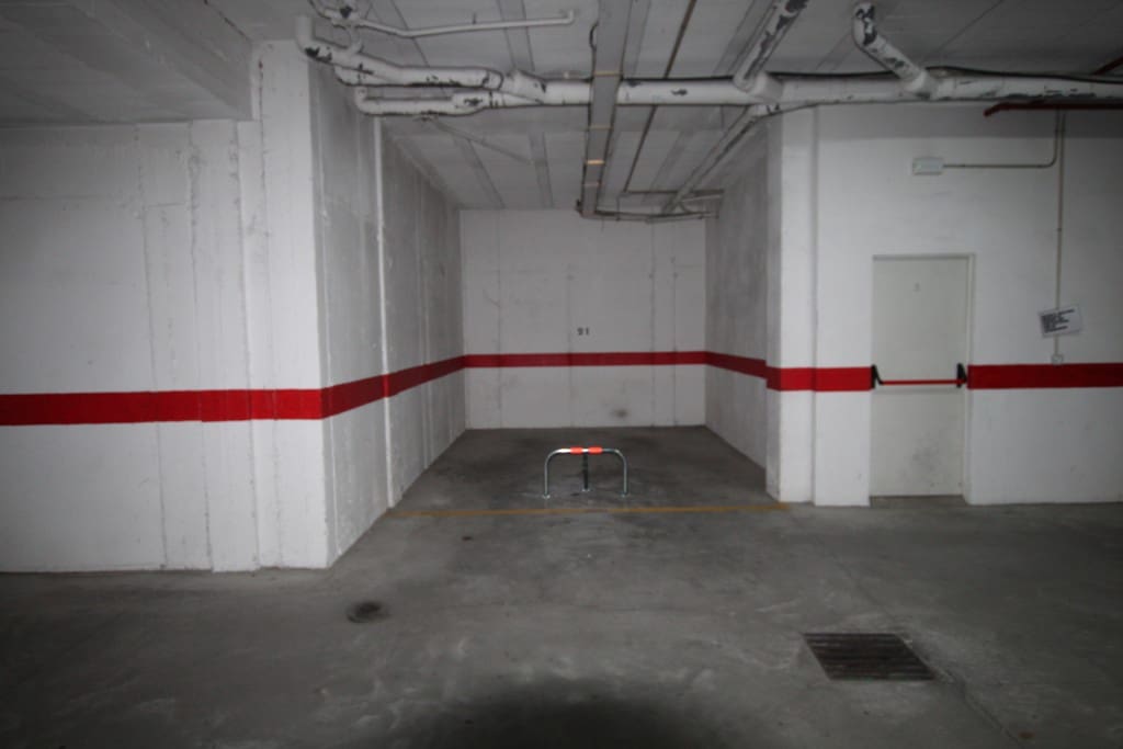 3 sypialnia Apartament na sprzedaż w Cabopino z basenem garażem - 458 000 € (Ref: 9004609)