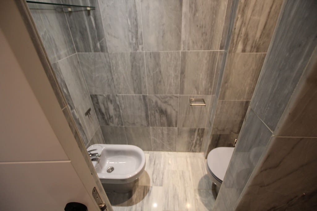 3 sypialnia Apartament na sprzedaż w Cabopino z basenem garażem - 458 000 € (Ref: 9004609)