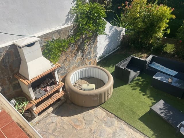 4 sypialnia Dom na sprzedaż w Calahonda, Mijas - 425 000 € (Ref: 9031236)