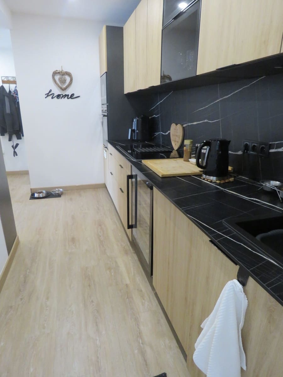 2 soveværelse Lejlighed til salg i Calahonda med swimmingpool - € 380.000 (Ref: 9034366)