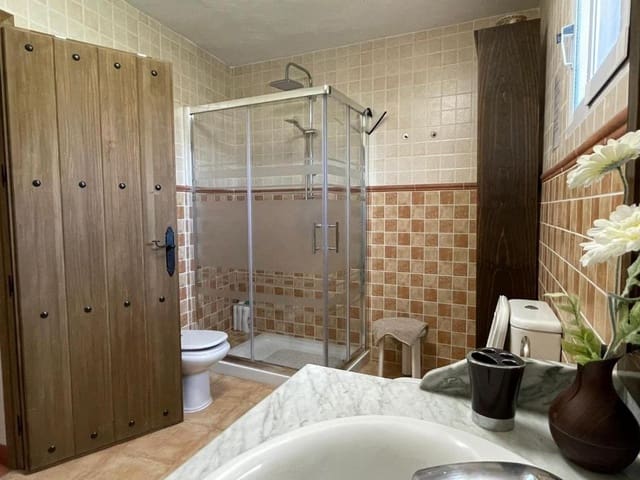 2 sypialnia Willa na sprzedaż w Alora z basenem garażem - 420 000 € (Ref: 9074901)