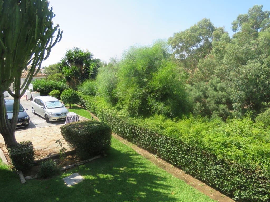 2 Zimmer Apartment zu verkaufen in Calahonda mit Pool - 239.000 € (Ref: 9110087)