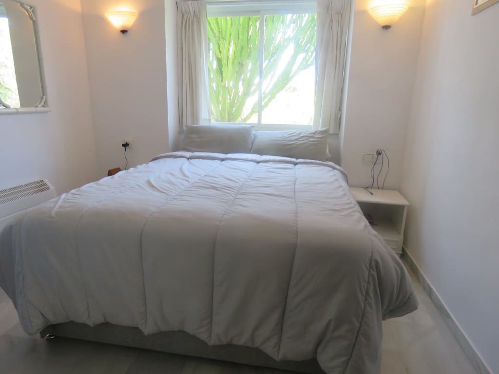 2 Zimmer Apartment zu verkaufen in Calahonda mit Pool - 239.000 € (Ref: 9110087)