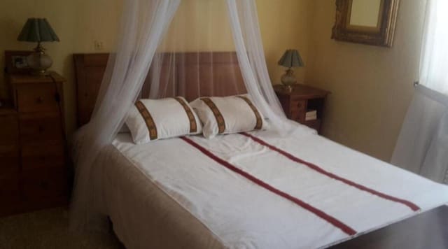 3 slaapkamer Villa te koop in Ronda met zwembad - € 620.000 (Ref: 9129523)