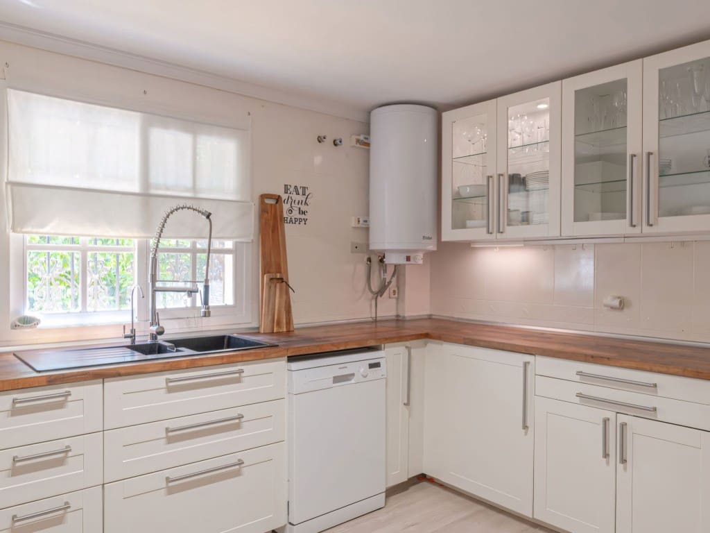 6 soverom Finca/Herregård til salgs i Alhaurin de la Torre med svømmebasseng - € 1 100 000 (Ref: 9146812)