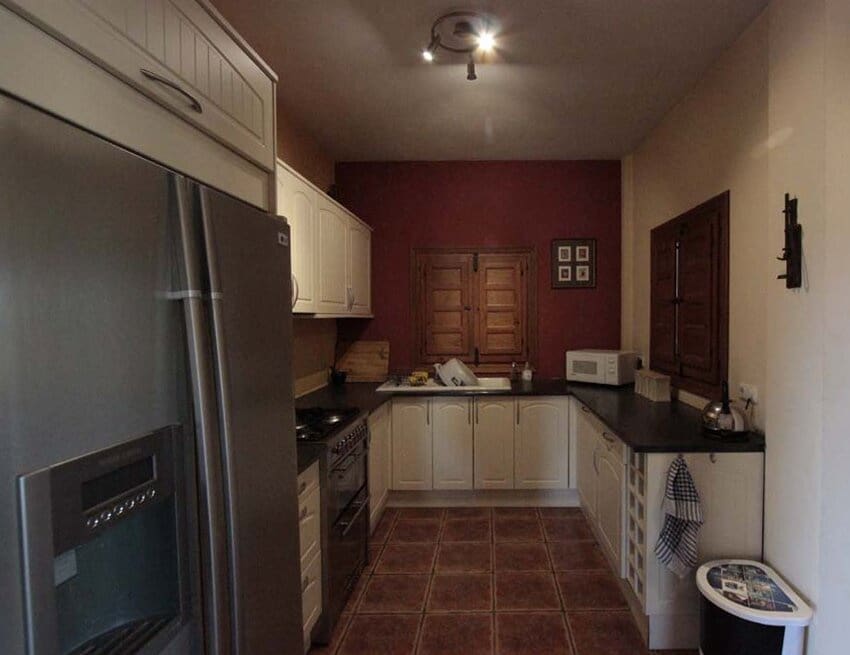 4 bedroom Villa for sale in Guaro with pool garage - € 425,000 (Ref: 9146822)