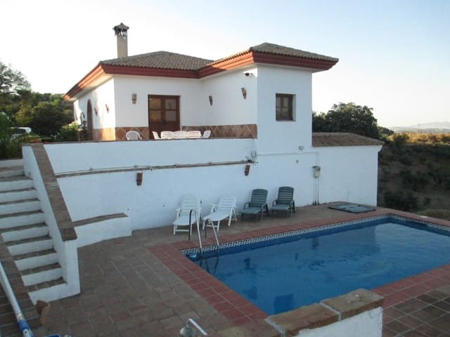 4 camera da letto Villa in vendita in Guaro con piscina garage - 425.000 € (Rif: 9146822)