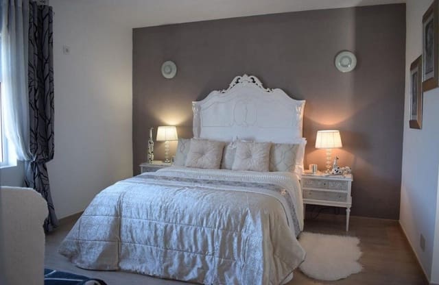 10 soveværelse Villa til salg i Pruna med swimmingpool - € 1.500.000 (Ref: 9146844)