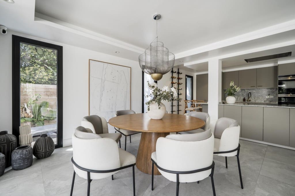 6 slaapkamer Villa te koop in Nueva Andalucia met zwembad - € 4.250.000 (Ref: 9146852)