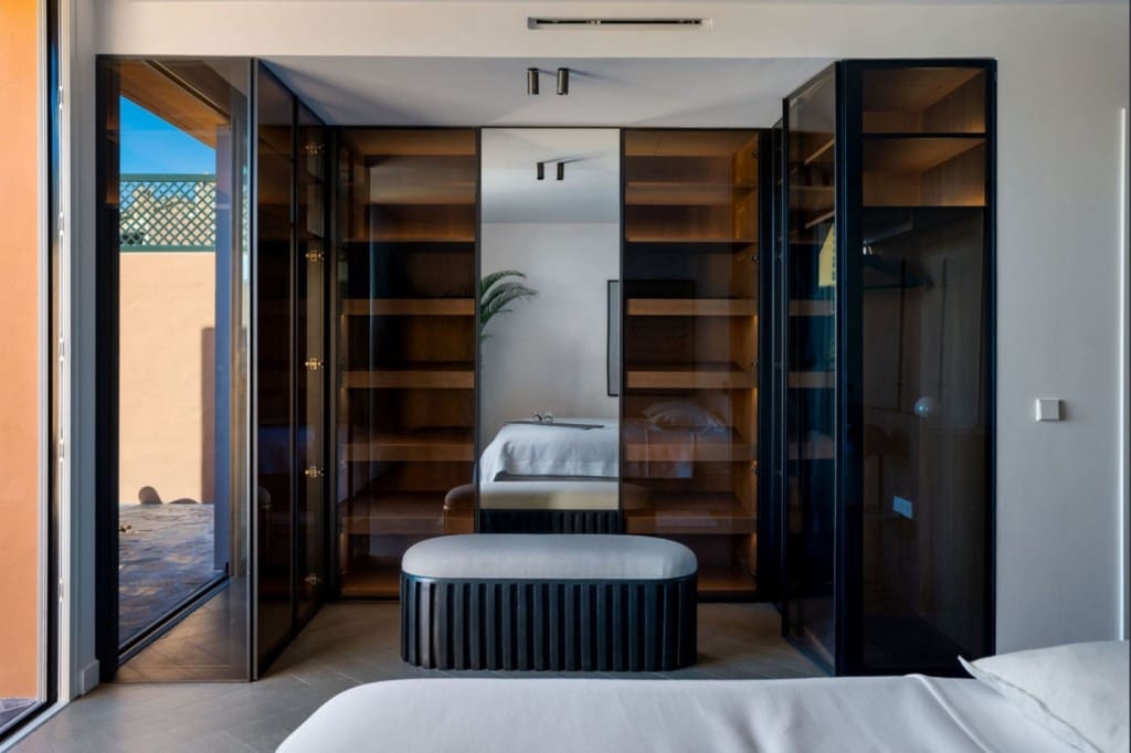 4 bedroom Penthouse for sale in Nueva Andalucia with pool - € 3,995,000 (Ref: 9146853)