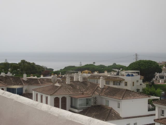 2 makuuhuone Kattohuoneisto myytävänä paikassa Calahonda, Mijas mukana uima-altaan 
autotalli - 475 000 € (Ref: 9192097)