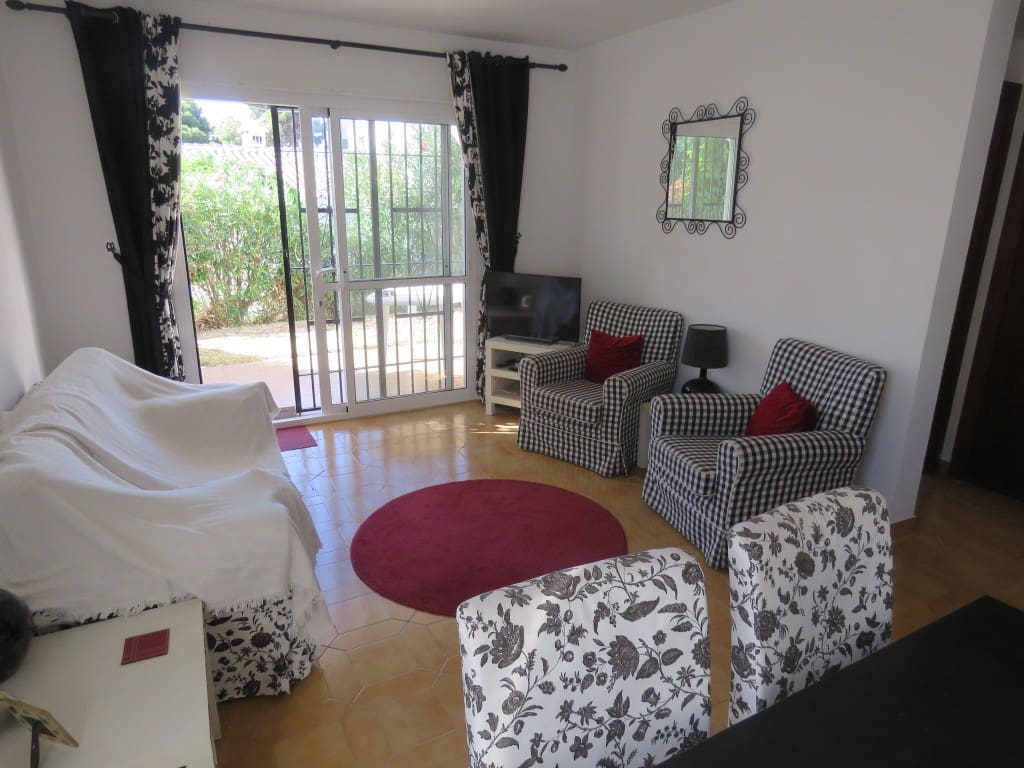 2 slaapkamer Bungalow te koop in Mijas Costa met zwembad - € 299.000 (Ref: 9200316)