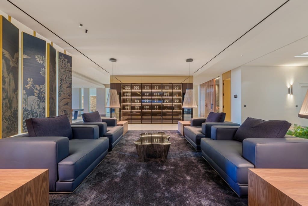 8 bedroom Villa for sale in Benahavis with pool garage - € 21,500,000 (Ref: 9468021)