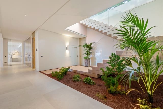 8 bedroom Villa for sale in Benahavís with pool garage - € 21,500,000 (Ref: 9468021)