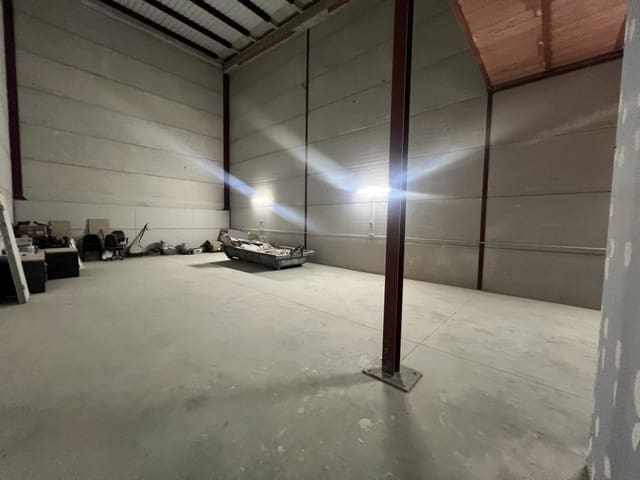 Commercial for sale in Mollina - € 160,000 (Ref: 9468027)