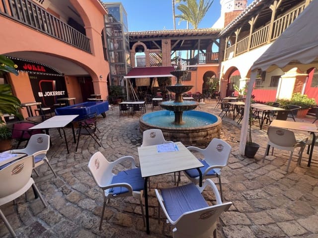 Comercial para venda em Calahonda, Mijas - 199 000 € (Ref: 9468028)