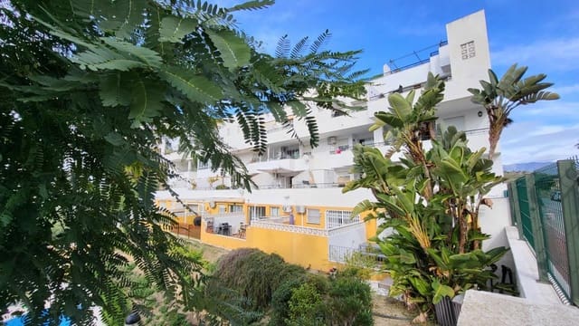 Apartamento de 2 habitaciones en Riviera del Sol, Mijas en venta con piscina - 220.000 € (Ref: 9468029)