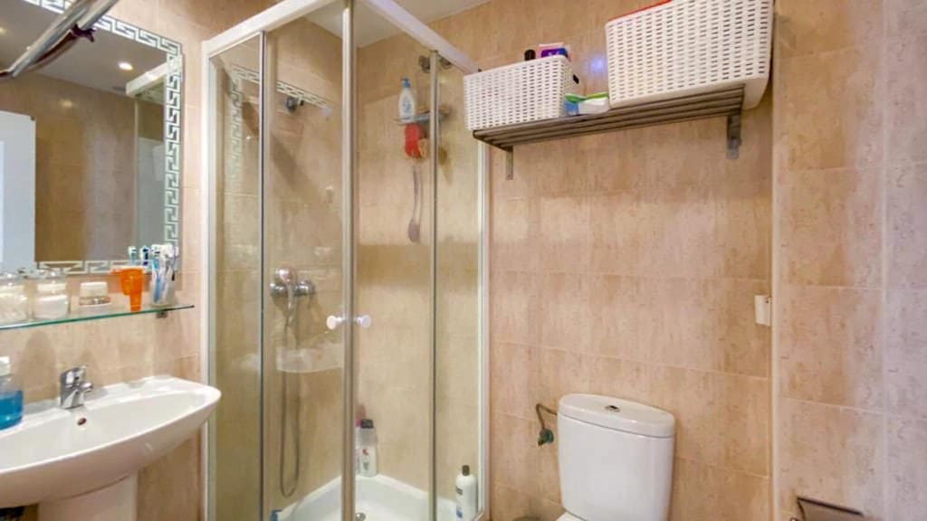 2 slaapkamer Appartement te koop in Calahonda met zwembad - € 256.000 (Ref: 9468030)