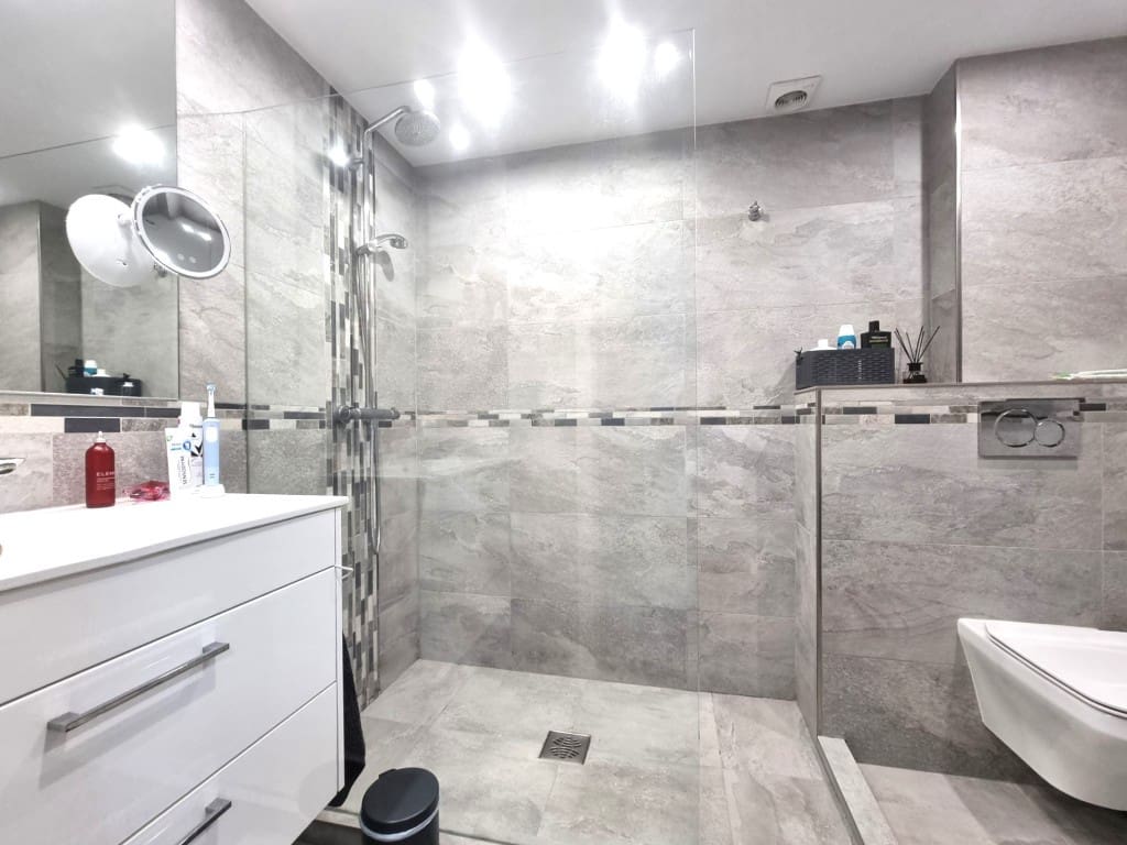 3 Zimmer Apartment zu verkaufen in Calahonda mit Pool Garage - 475.000 € (Ref: 9468031)