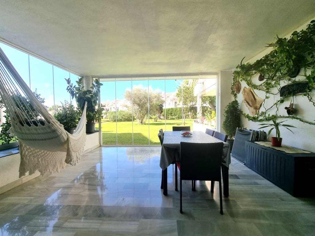 3 Zimmer Apartment zu verkaufen in Calahonda mit Pool Garage - 475.000 € (Ref: 9468031)