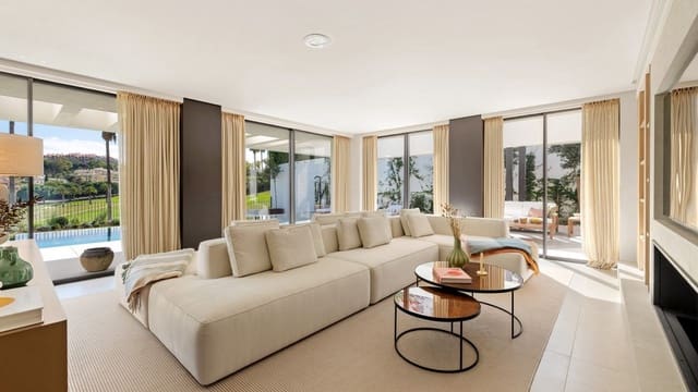 Chalet de 4 habitaciones en Nueva Andalucia, Marbella en venta con piscina garaje - 5.975.000 € (Ref: 9468032)