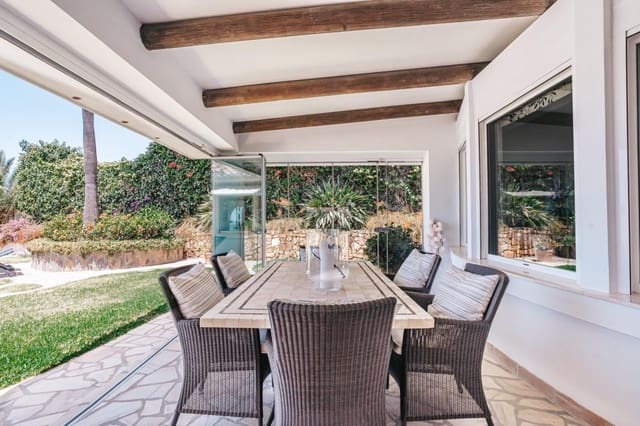 Chalet de 4 habitaciones en La Capellania, Benalmádena en venta con piscina - 2.695.000 € (Ref: 9468035)