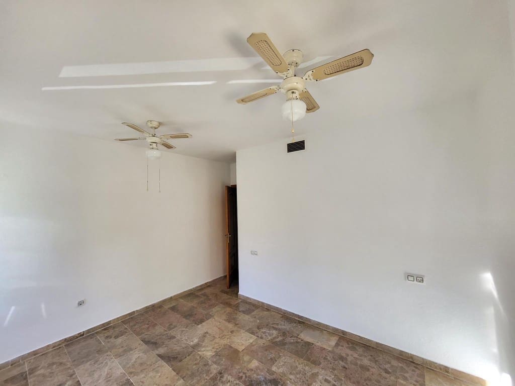 2 soverom Leilighet til salgs i Riviera del Sol med svømmebasseng - € 230 000 (Ref: 9468036)