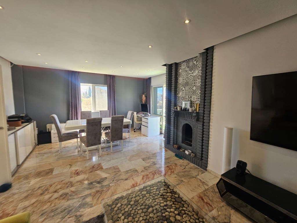 4 quarto Moradia para venda em Riviera del Sol com piscina - 825 000 € (Ref: 9468039)