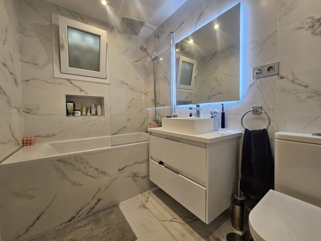 4 quarto Moradia para venda em Riviera del Sol com piscina - 825 000 € (Ref: 9468039)