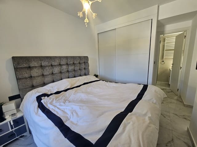 4 quarto Moradia para venda em Riviera del Sol, Mijas com piscina - 825 000 € (Ref: 9468039)