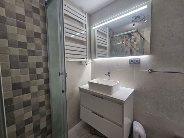 4 quarto Moradia para venda em Riviera del Sol, Mijas com piscina - 825 000 € (Ref: 9468039)