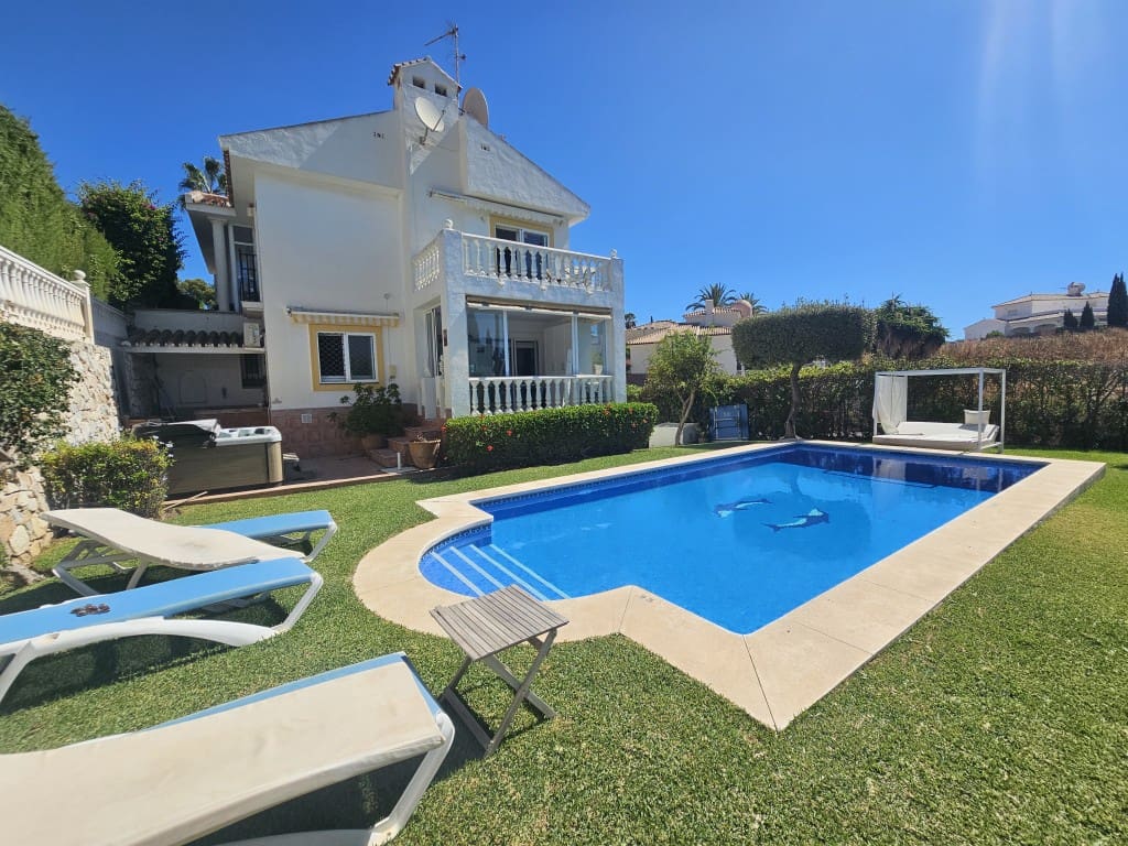 4 quarto Moradia para venda em Riviera del Sol com piscina - 825 000 € (Ref: 9468039)