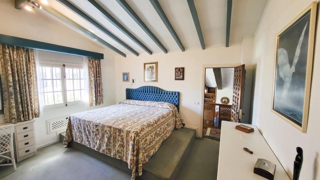 Chalet de 3 habitaciones en Fuengirola en venta con piscina - 1.550.000 € (Ref: 9468042)