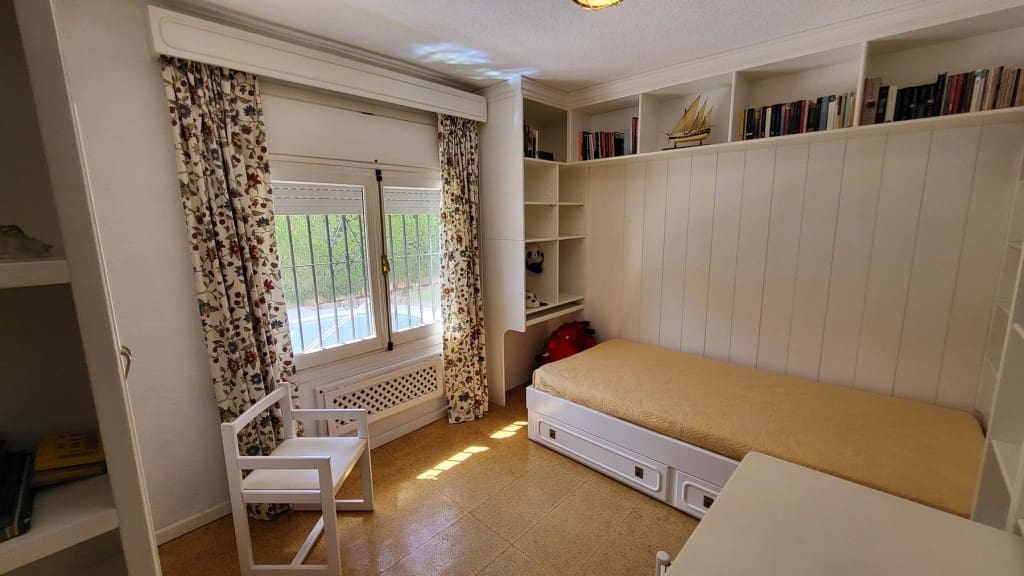 Chalet de 3 habitaciones en Fuengirola en venta con piscina - 1.550.000 € (Ref: 9468042)