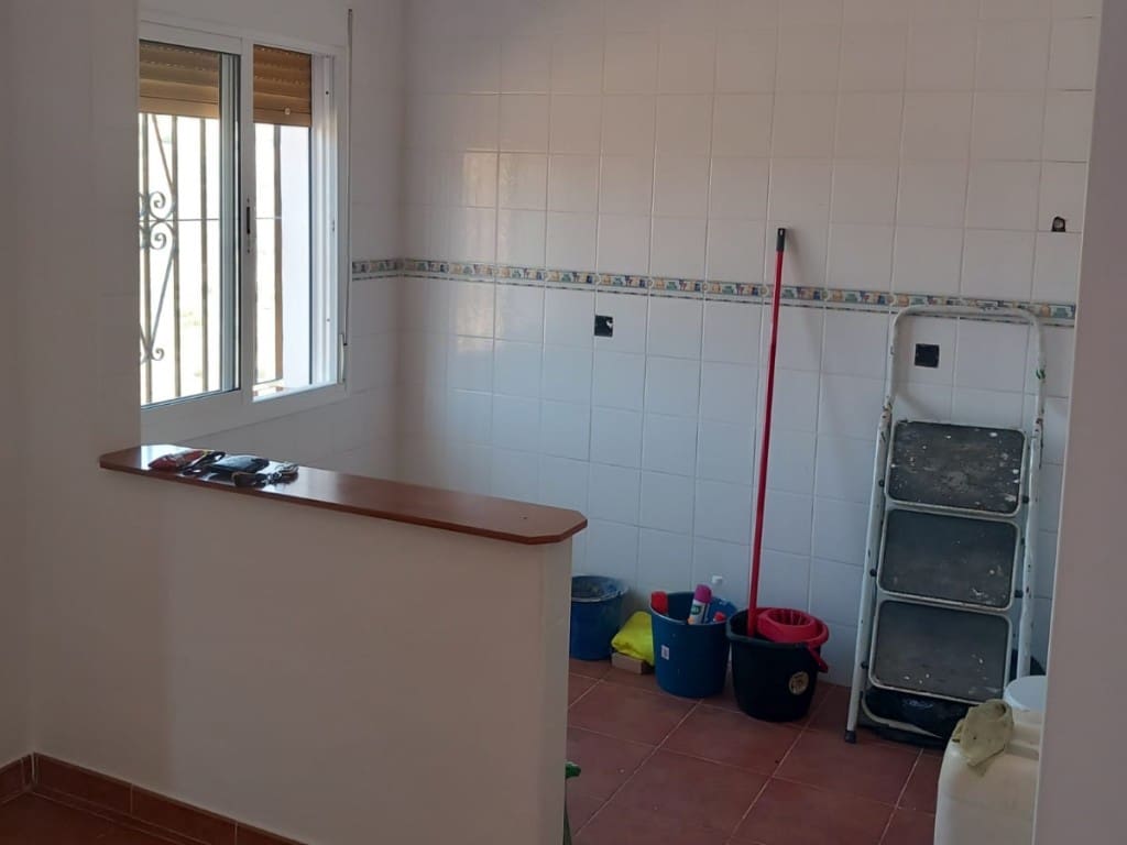 1 slaapkamer Villa te koop in Casabermeja met garage - € 105.000 (Ref: 9468047)