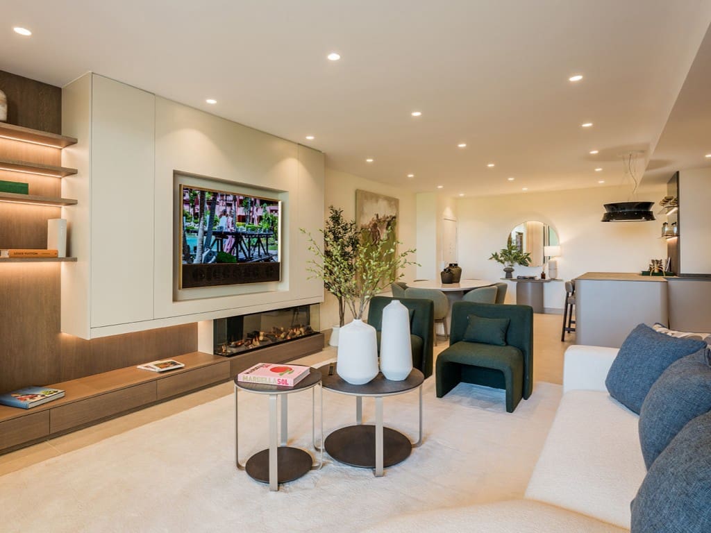 2 slaapkamer Appartement te koop in New Golden Mile met zwembad garage - € 1.995.000 (Ref: 9468055)