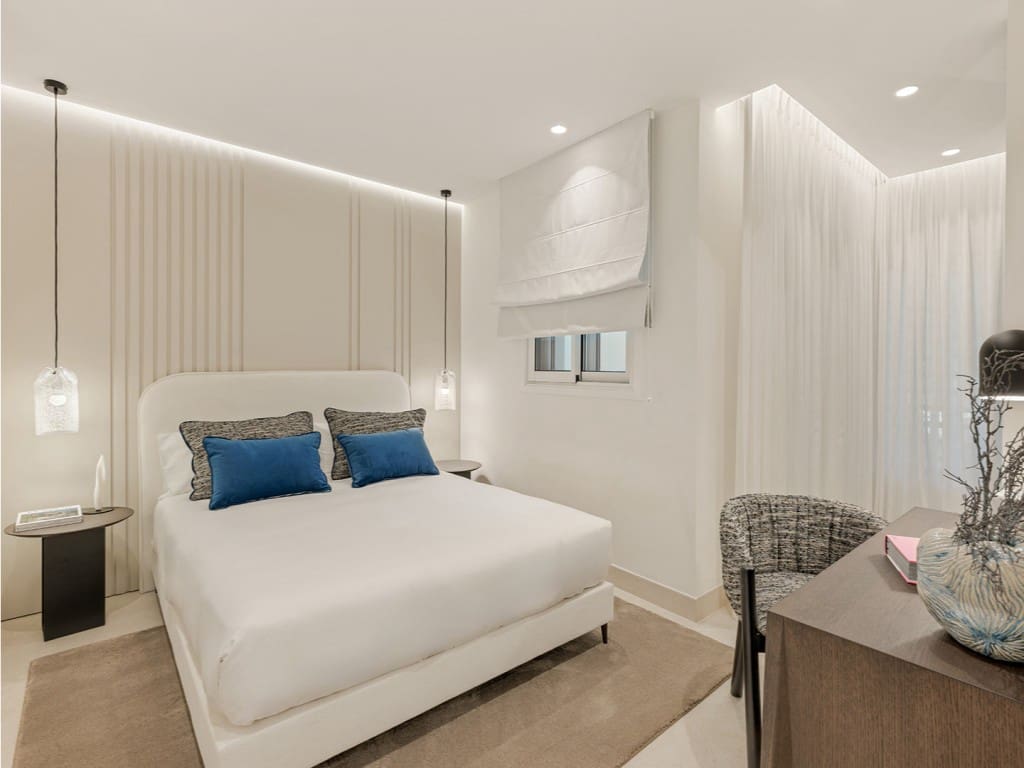 2 slaapkamer Appartement te koop in New Golden Mile met zwembad garage - € 1.995.000 (Ref: 9468055)