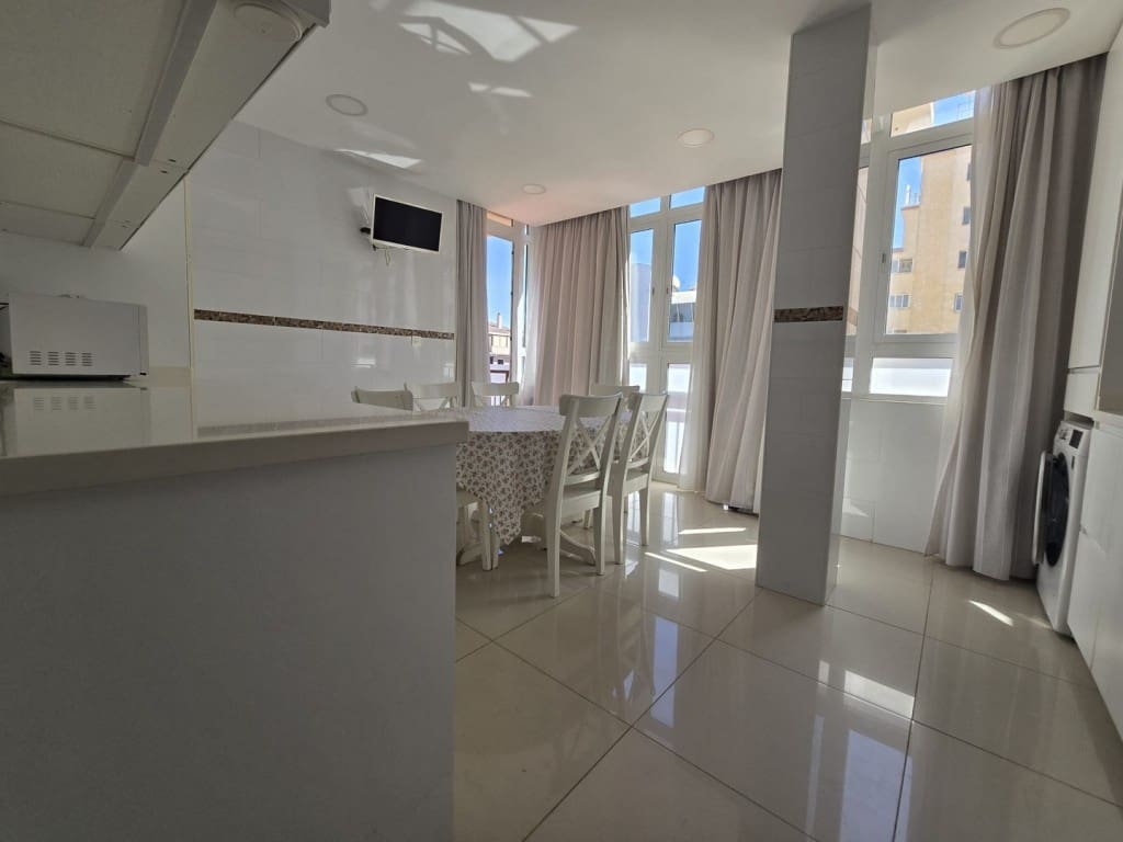 4 makuuhuone Huoneisto myytävänä paikassa Fuengirola - 595 000 € (Ref: 9468057)