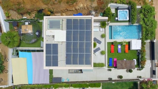 5 sovrum Villa till salu i La Cala de Mijas, Mijas med pool garage - 2 395 000 € (Ref: 9468058)