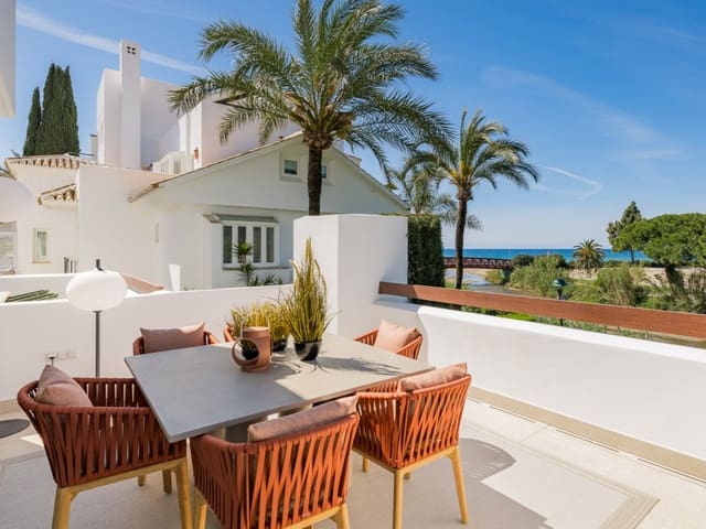 6 sovrum Lägenhet till salu i Los Monteros, Marbella med pool garage - 4 650 000 € (Ref: 9468061)