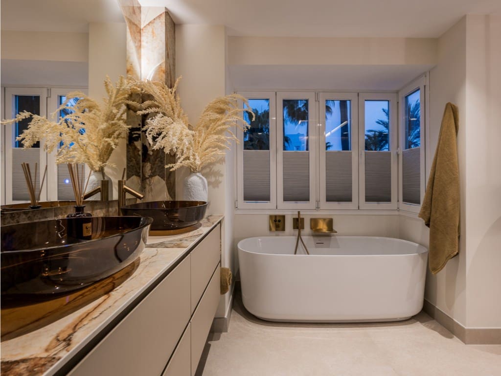 6 makuuhuone Huoneisto myytävänä paikassa Los Monteros mukana uima-altaan 
autotalli - 4 650 000 € (Ref: 9468061)