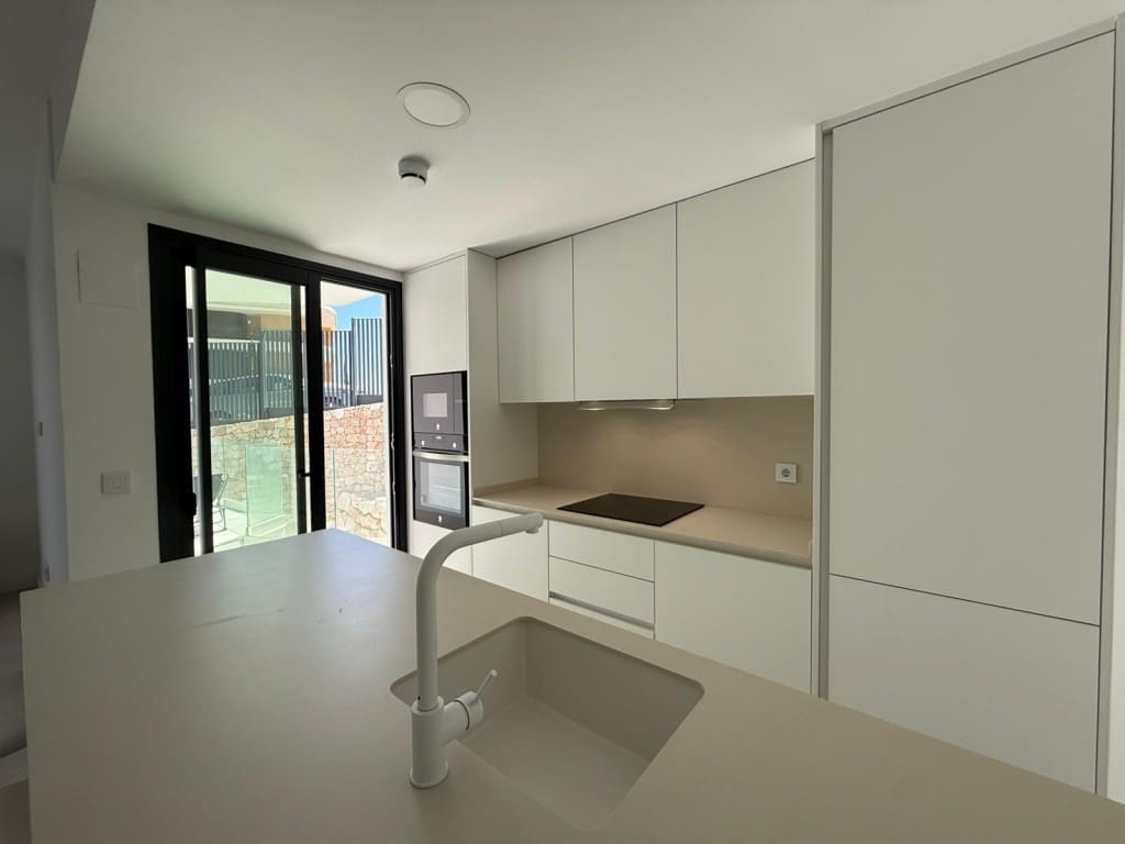 3 makuuhuone Huoneisto myytävänä paikassa Fuengirola mukana uima-altaan 
autotalli - 549 000 € (Ref: 9468069)