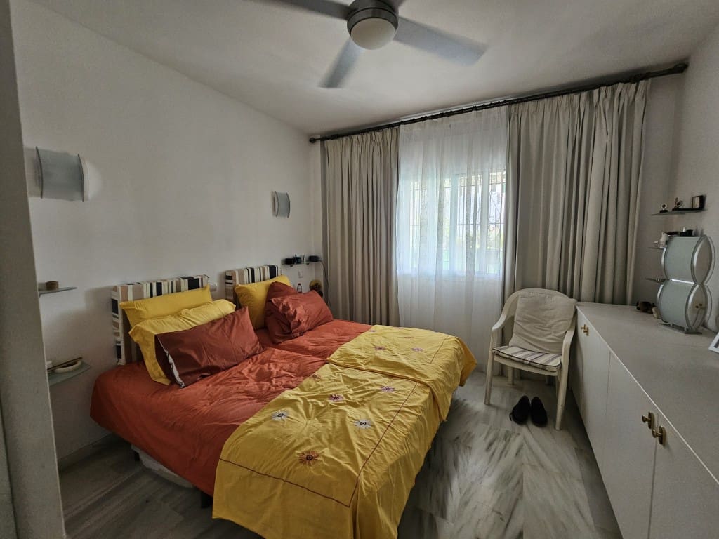 3 bedroom Beach Apartment for sale in Mijas Costa with pool - € 430,000 (Ref: 9468075)